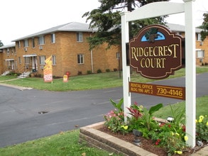 Ridgecrest Court in Rochester, NY - Building Photo - Building Photo