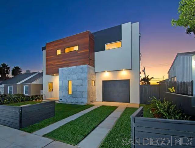 4056 Haines St in San Diego, CA - Foto de edificio