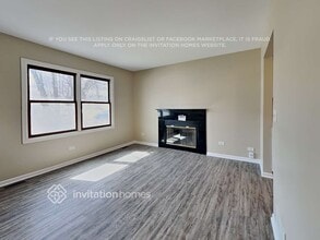 1712 Blue Island Dr in Crystal Lake, IL - Building Photo - Building Photo