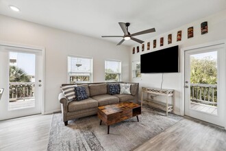14146 Miramar Dr in Galveston, TX - Building Photo - Building Photo