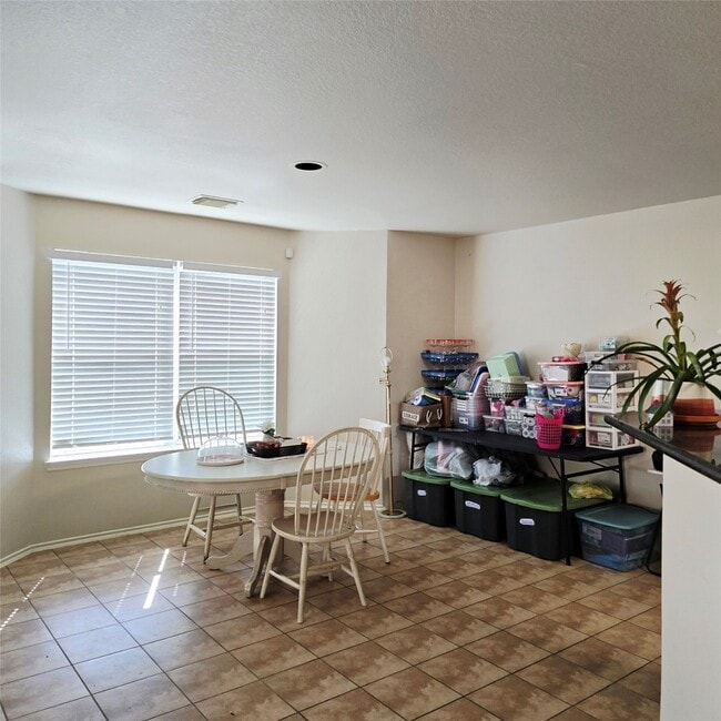 12034 Madison Oak St in Houston, TX - Building Photo - Building Photo