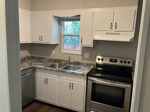 201 Ave B in Knoxville, TN - Building Photo - Building Photo