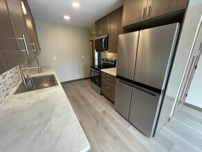 2915 Eddy Ln, Unit 2917 Eddy Ln in Eau Claire, WI - Building Photo - Building Photo