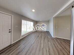 3303 S Ainsworth Ave in Tacoma, WA - Building Photo - Building Photo