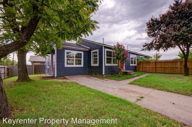 1633 E 10th St in Tulsa, OK - Building Photo - Building Photo