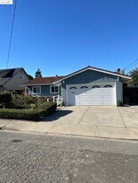 941 Kittery Way in Pinole, CA - Building Photo
