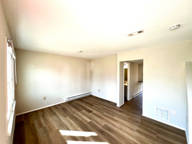 167 Stonegate Dr in Frederick, MD - Foto de edificio - Building Photo