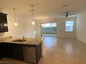 10834 Alvara Way in Bonita Springs, FL - Building Photo - Building Photo