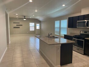 2338 Sky Crest Dr in Corpus Christi, TX - Building Photo - Building Photo