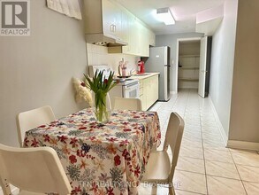 5 Belwood Blvd in Vaughan, ON - Building Photo - Building Photo