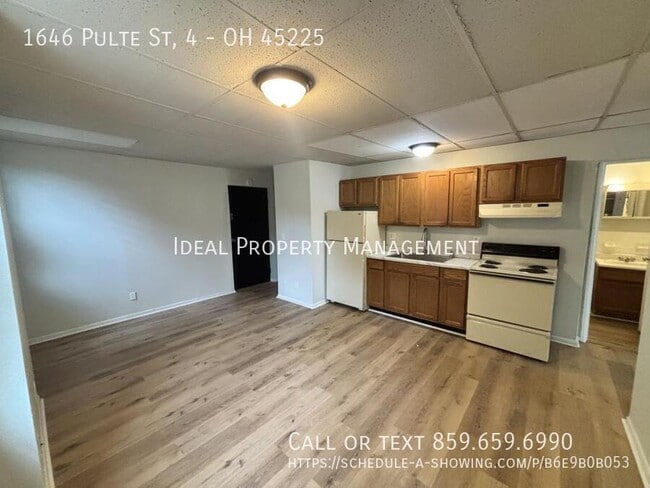 property at 1646 Pulte St