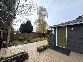 621 E 57th St in Tacoma, WA - Building Photo - Building Photo