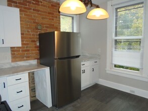 2538 Ingleside Ave in Cincinnati, OH - Building Photo - Building Photo