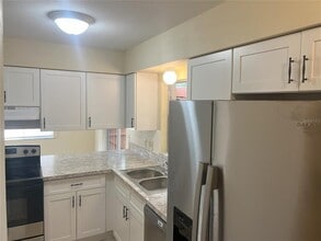 953 Monroe Ct in Apopka, FL - Building Photo - Building Photo