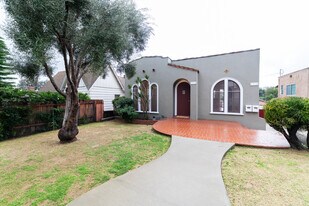 3318 Madera Ave in Los Angeles, CA - Building Photo