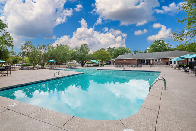 Woodland Creek Apartments