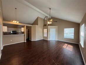 487 Pleasant Meadows Ln in Dallas, TX - Building Photo - Building Photo