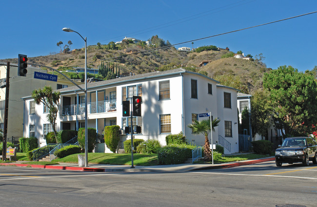 7755 Hollywood Blvd in Los Angeles, CA - Building Photo - Building Photo