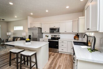 5509 S Dubuque Ave in Sioux Falls, SD - Building Photo - Building Photo