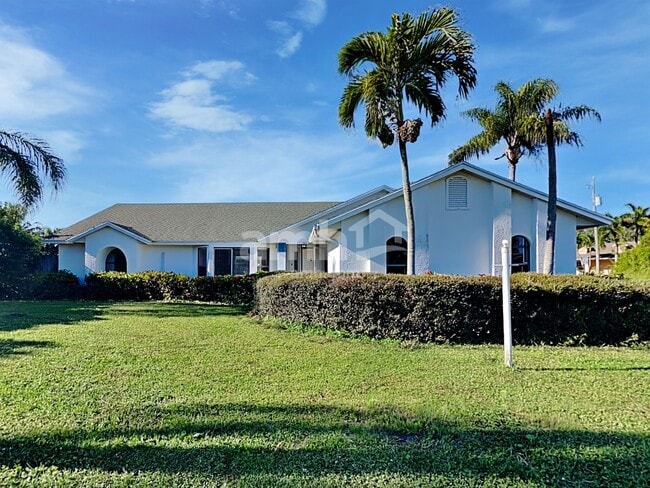 property at 1501 SE Mariana Rd