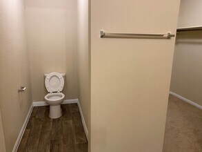 11108 Pack Wagon Trail in Austin, TX - Foto de edificio - Building Photo