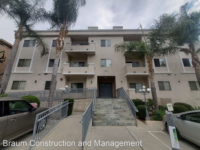 10849 Fruitland Dr