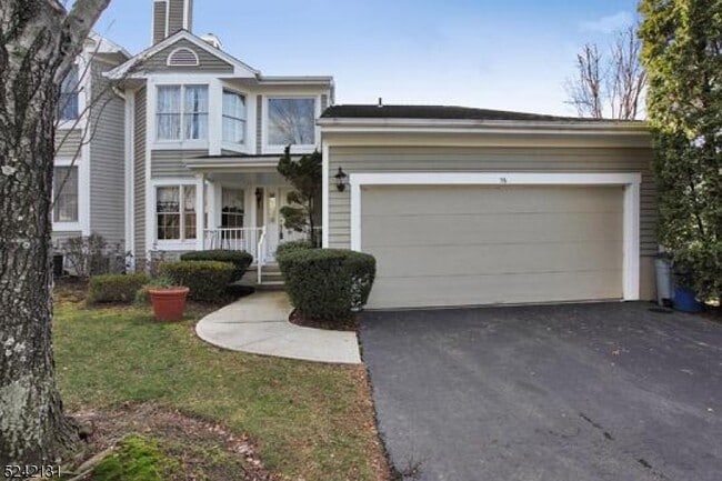 76 S Edgewood Rd in Bedminster, NJ - Building Photo - Building Photo