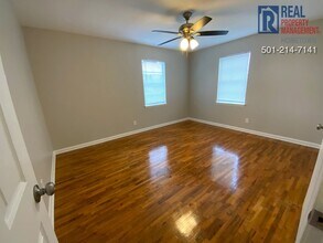711 W 54th St in North Little Rock, AR - Building Photo - Building Photo