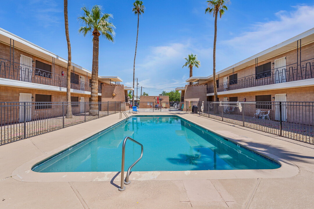 Pueblo Grande in Casa Grande, AZ - Building Photo