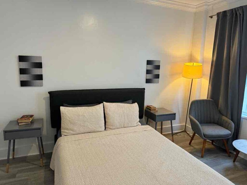 1611 Michigan Ave in Miami Beach, FL - Building Photo