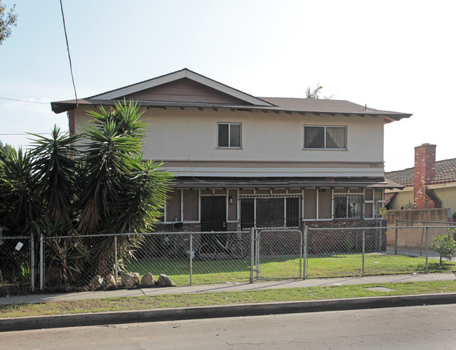 6506 California Ave in Bell, CA - Foto de edificio - Building Photo