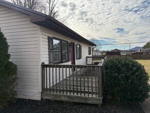 1657 Redwood Dr in Kingsport, TN - Building Photo - Building Photo