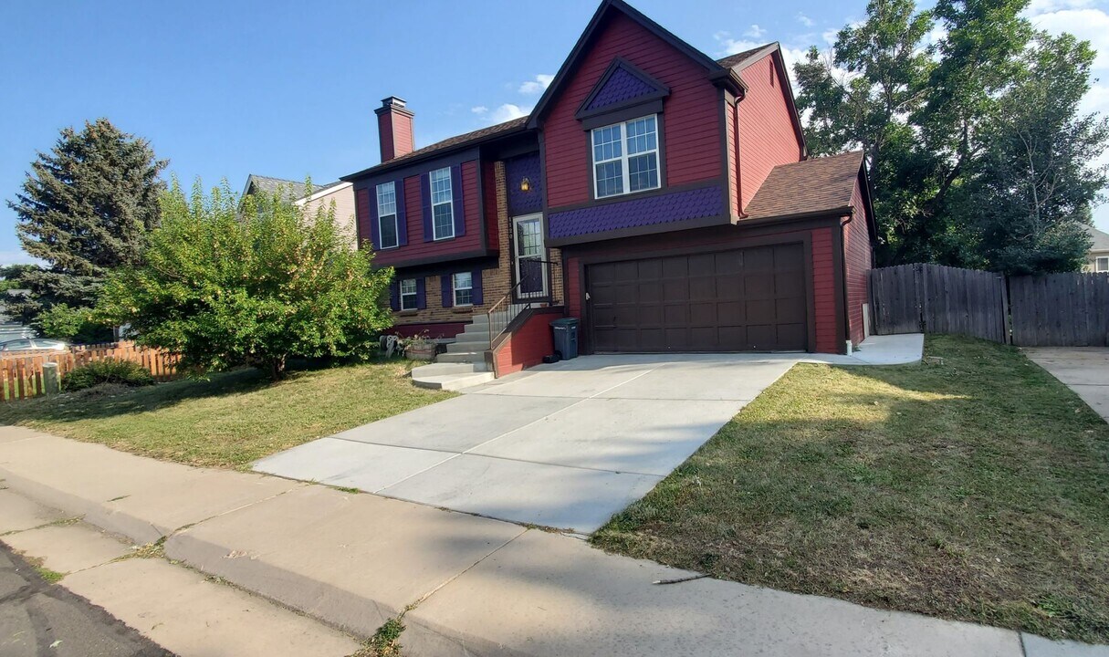 1120 Somerset St in Lafayette, CO - Building Photo