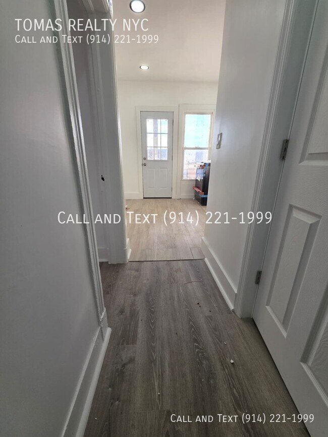 243 Woodworth Ave in Yonkers, NY - Building Photo - Building Photo