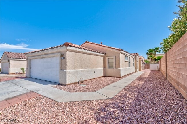 2559 W Richmar Ave in Las Vegas, NV - Building Photo - Building Photo