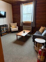 40 Main St, Unit Unit B in Limerick, ME - Building Photo