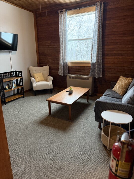 40 Main St, Unit Unit B in Limerick, ME - Building Photo