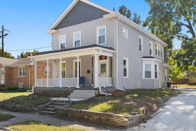 property at 104 E Jefferson St