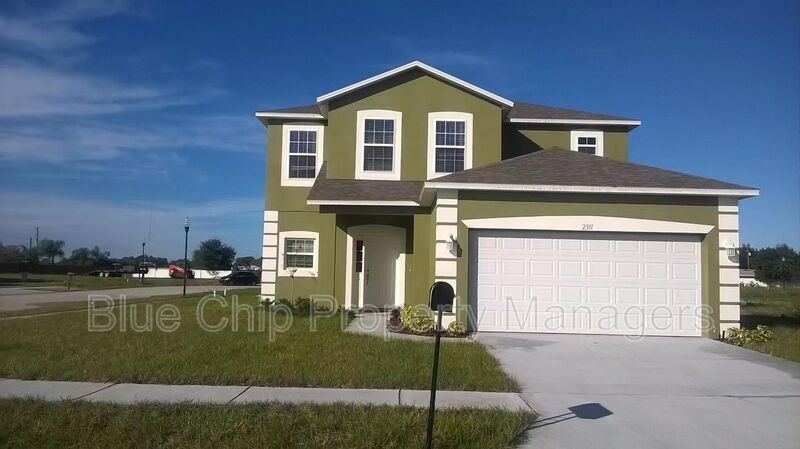 2311 Whitley Ln in Winter Haven, FL - Building Photo