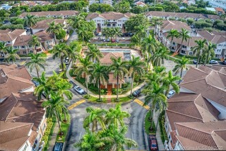 8906 W Flagler St, Unit 212 in Miami, FL - Building Photo - Building Photo