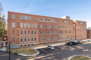 Berkshire at The Grove in Stevens Point, WI - Building Photo