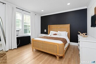 137 Rock Spring Rd in Stamford, CT - Building Photo - Building Photo