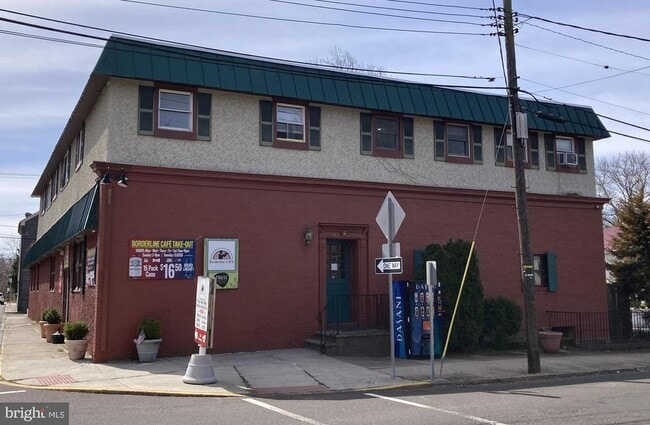 property at 102 Delaware Rd