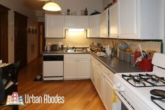 1326 N Claremont Ave, Unit 2C in Chicago, IL - Foto de edificio - Building Photo
