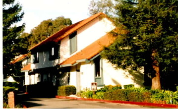 Casa de Rosa Apartments in Campbell, CA - Building Photo - Building Photo