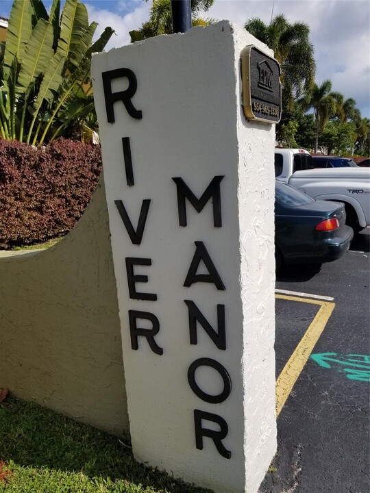 3000 NE 5th Ter, Unit 209 in Wilton Manors, FL - Building Photo