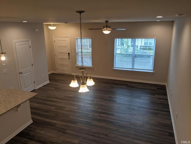 912 Robbie Jackson Ln in Fuquay Varina, NC - Building Photo - Building Photo