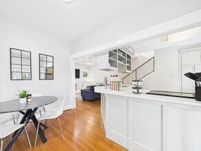 3613 Audubon Pl in Houston, TX - Building Photo - Building Photo