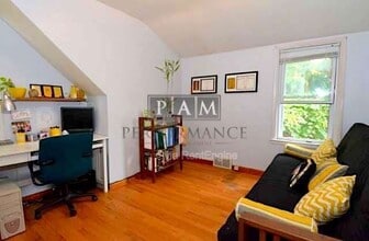 6747 Hillside Ln in Wauwatosa, WI - Building Photo - Building Photo