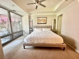 7147 E Rancho Vista Dr, Unit 4009 in Scottsdale, AZ - Building Photo